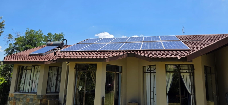 5 Bedroom Property for Sale in Wilkoppies North West